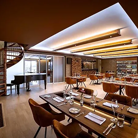Elite Hotel