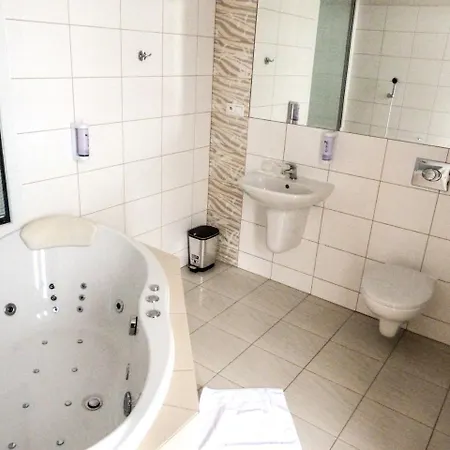 Elite 3* Nová Dubnica